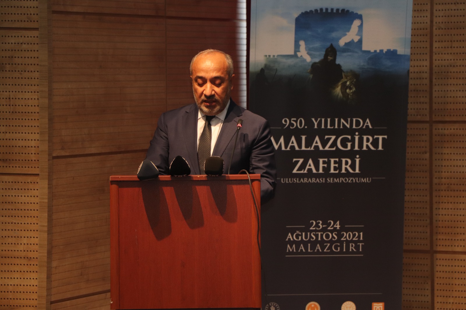 950-yilinda-malazgirt-zaferi-sempozyumunun-acilis-programi-tamamlandi-444