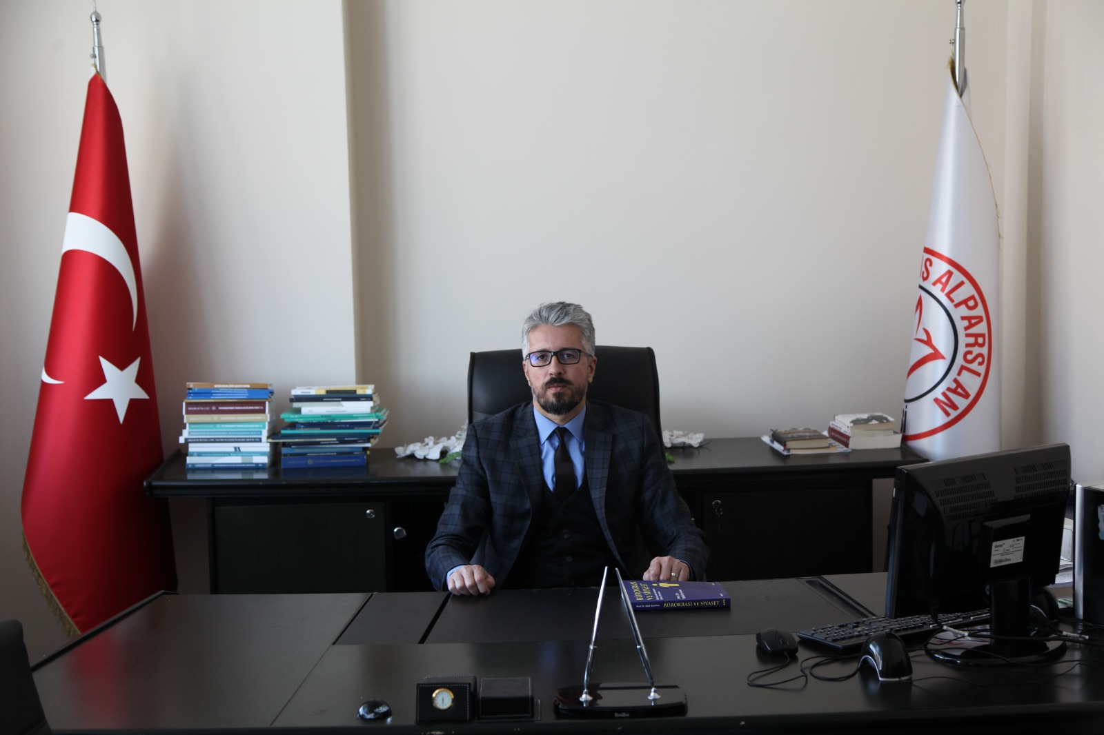 prof-dr-omer-faruk-altunc-iktisadi-ve-idari-bilimler-fakultesi-dekanligina-asaleten-atandi-620