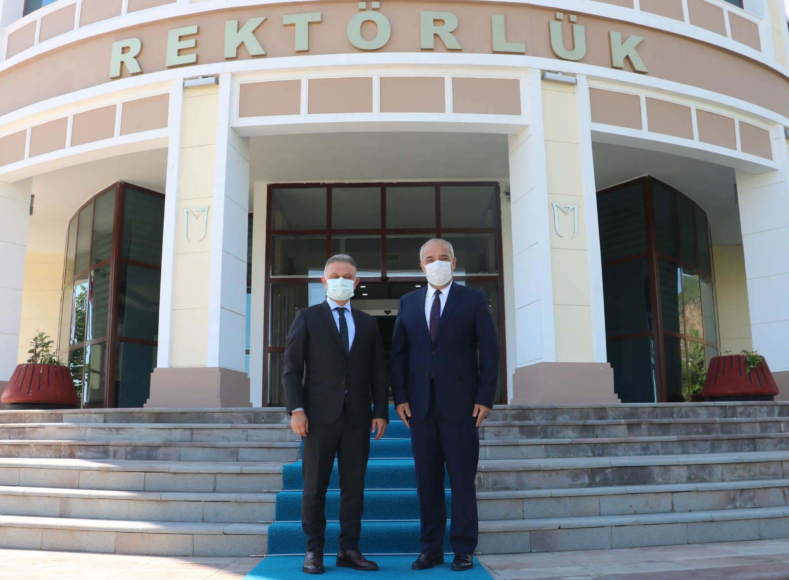 eski-kahramankazan-belediye-baskani-lokman-erturkten-rektorumuze-ziyaret-664