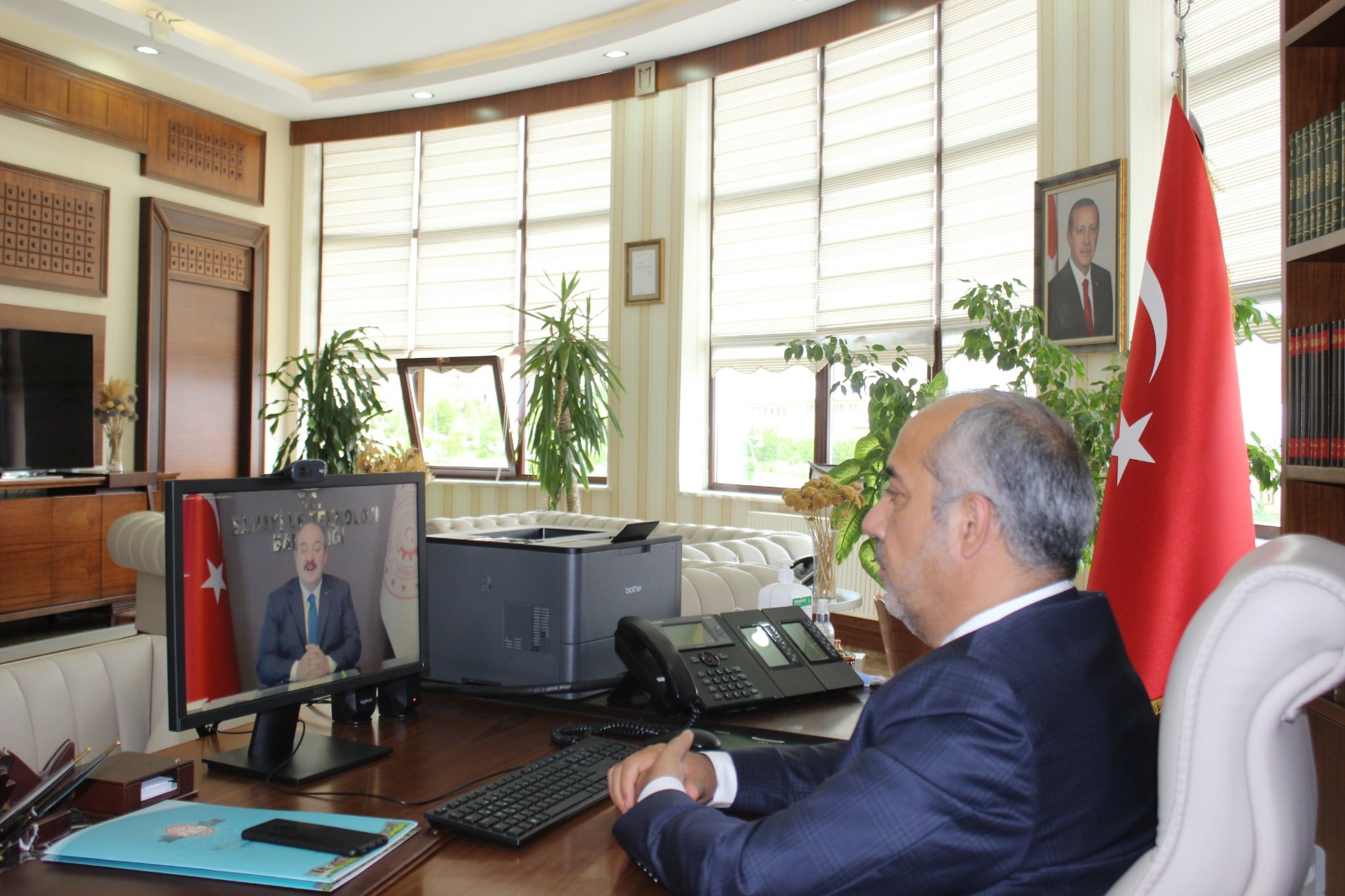 yer-sis-arastirmasi-konusunda-webinar-duzenlendi-686