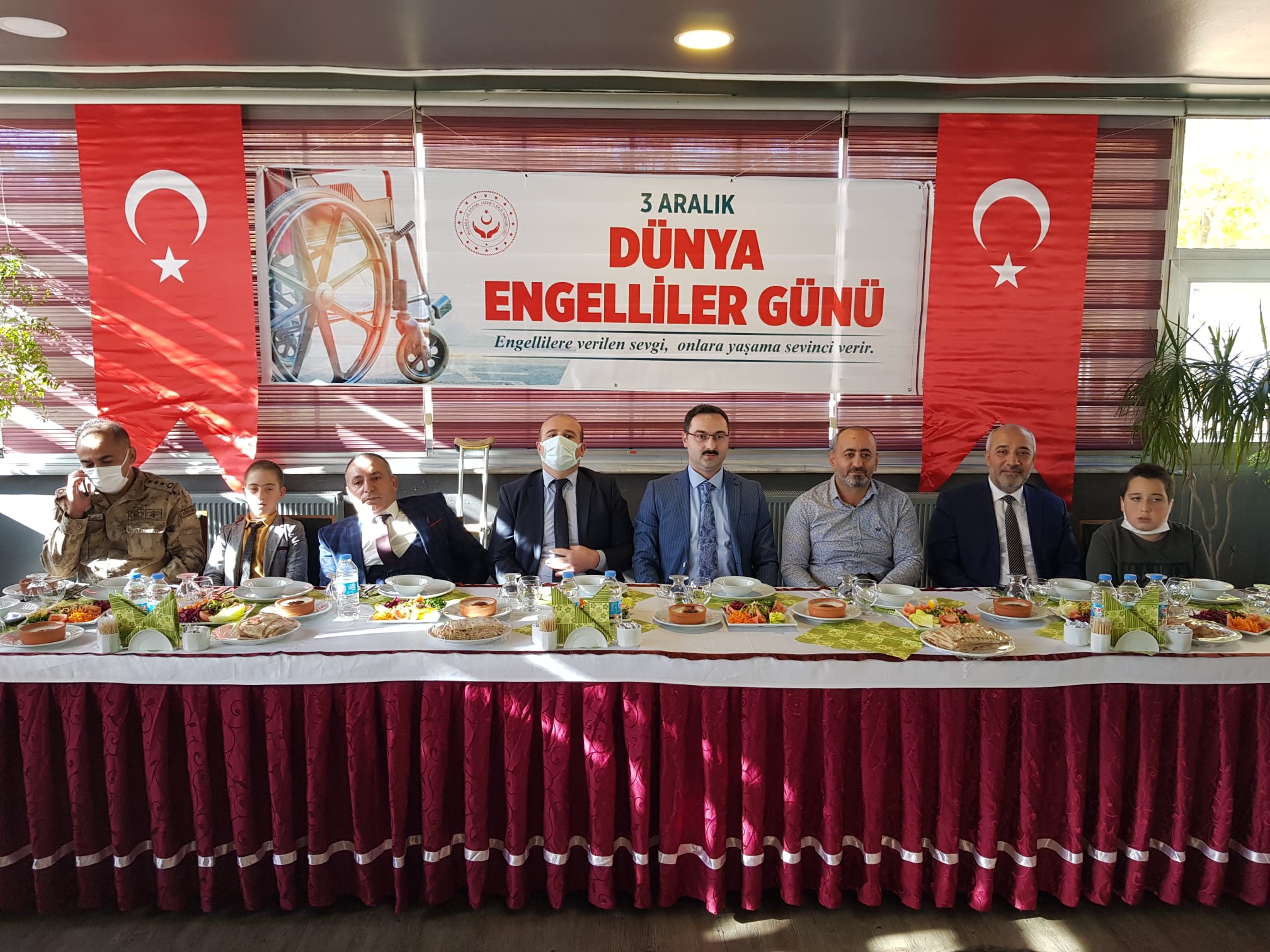 rektorumuz-mus-valiliginin-duzenledigi-engelliler-gunu-etkinliklerine-katildi-1044