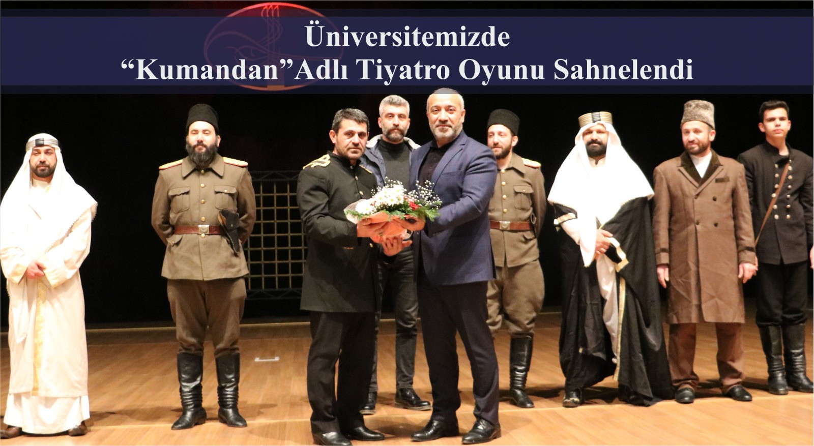 universitemizde-kumandan-adli-tiyatro-oyunu-sahnelendi-1157