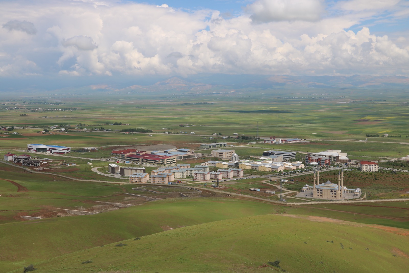 kulliyemizde-altyapi-calismalari-devam-ediyor-1219