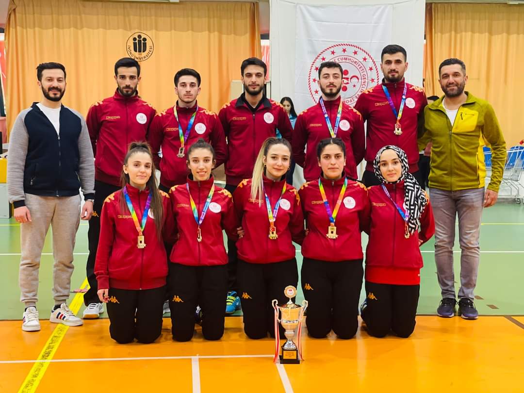badminton-takimimiz-namaglup-sampiyon-1428