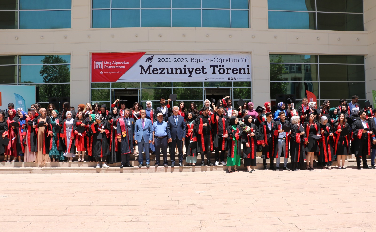 universitemizde-mezuniyet-heyecani-basladi-1793