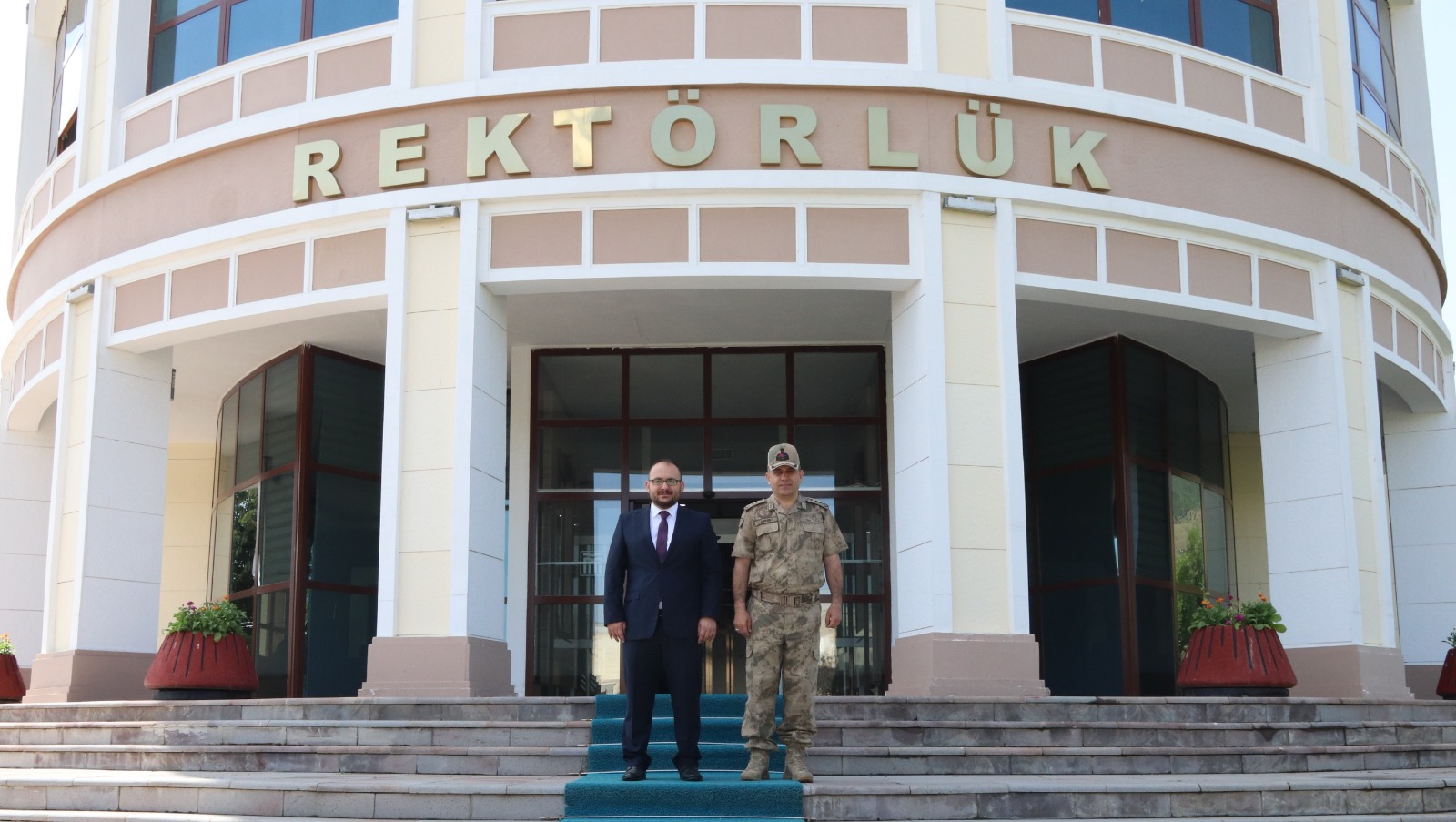 albay-ermisten-rektorumuze-hayirli-olsun-ziyareti-2664