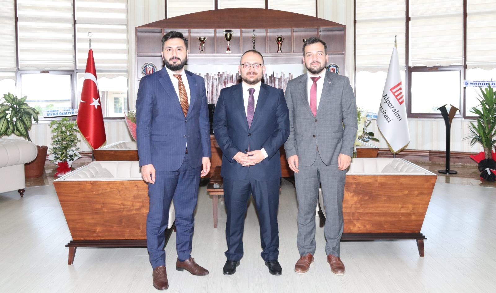 a-visit-from-albayrak-media-group-to-our-rector-2665