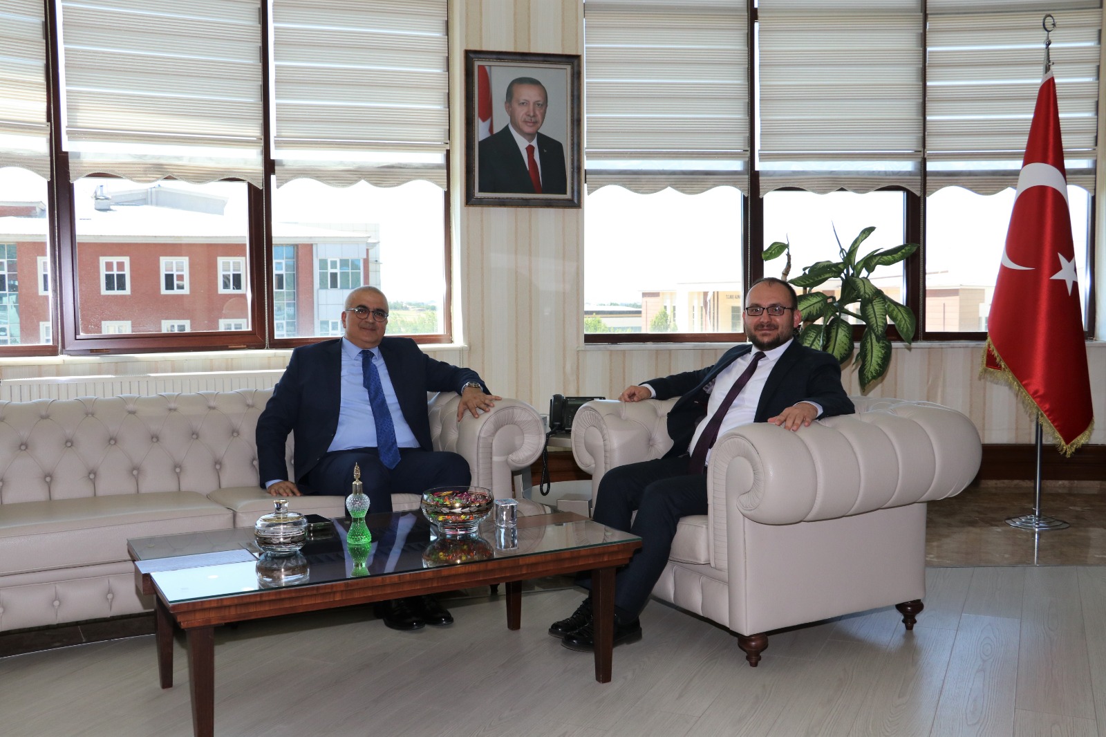 il-emniyet-muduru-rektorumuzu-ziyaret-etti-2805