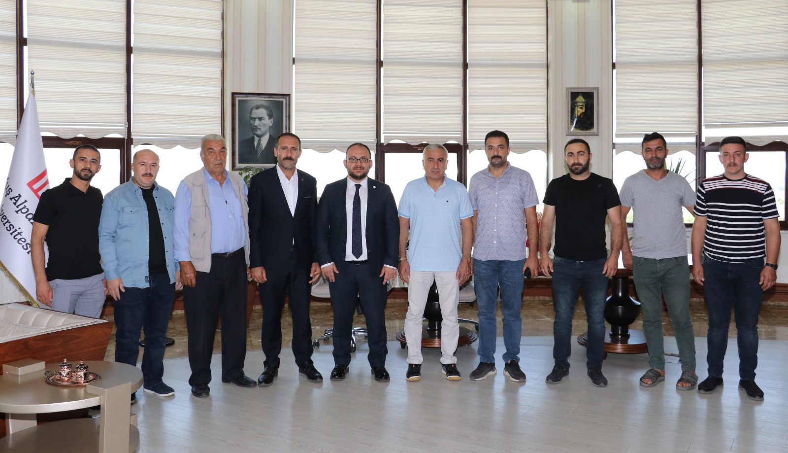 rektorumuze-hayirli-olsun-ziyaretleri-devam-ediyor-2818