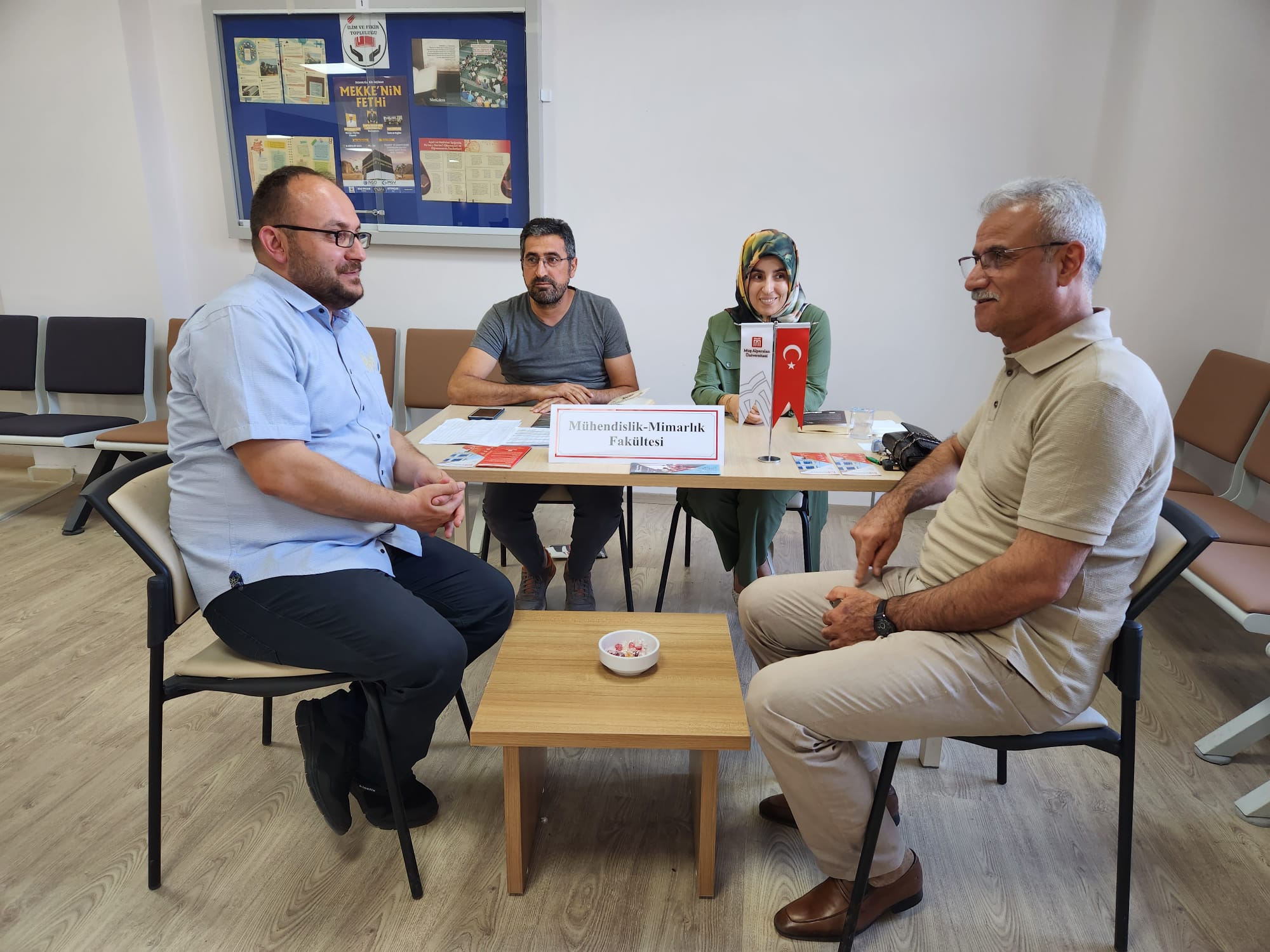 our-rector-visits-stands-at-university-presentation-days-event-2934