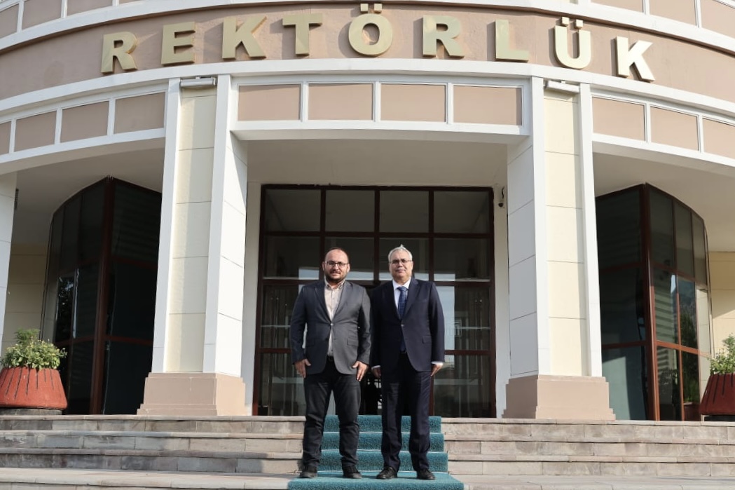 vali-gunduzozden-rektorumuze-veda-ziyareti-2989