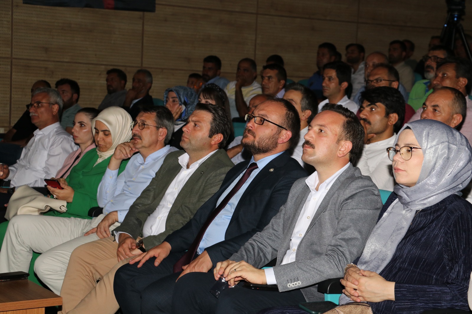 zaferin-izinde-malazgirt-belgeselinin-malazgirt-galasi-yapildi-3015