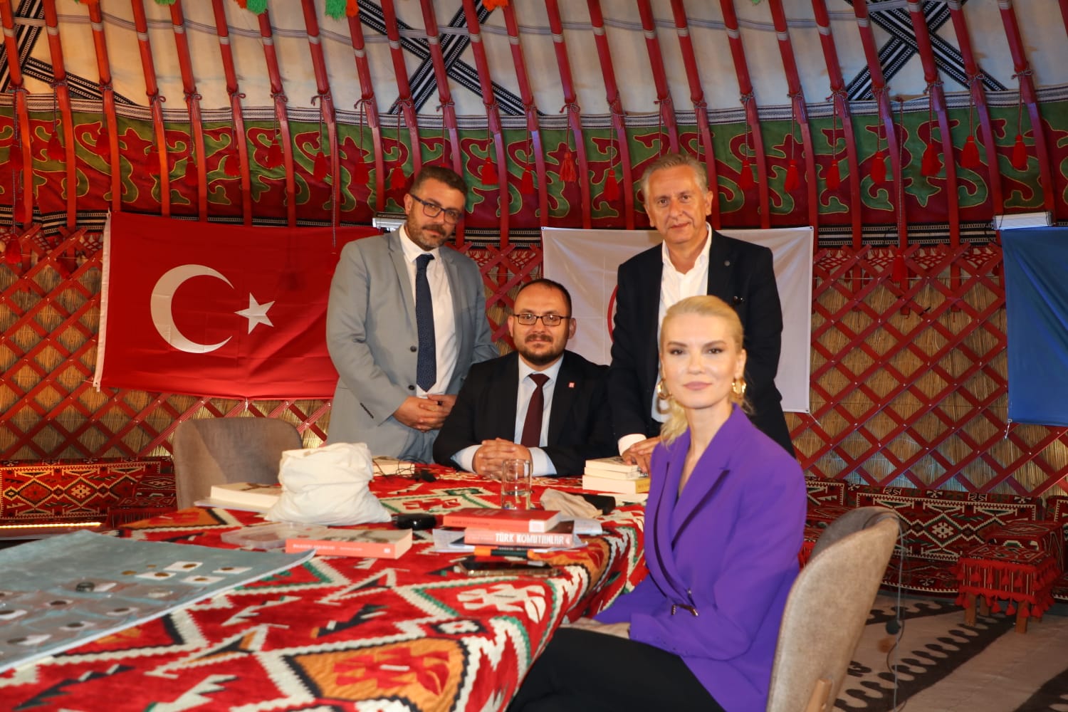 rektorumuz-gundem-otesi-programina-konuk-oldu-3053