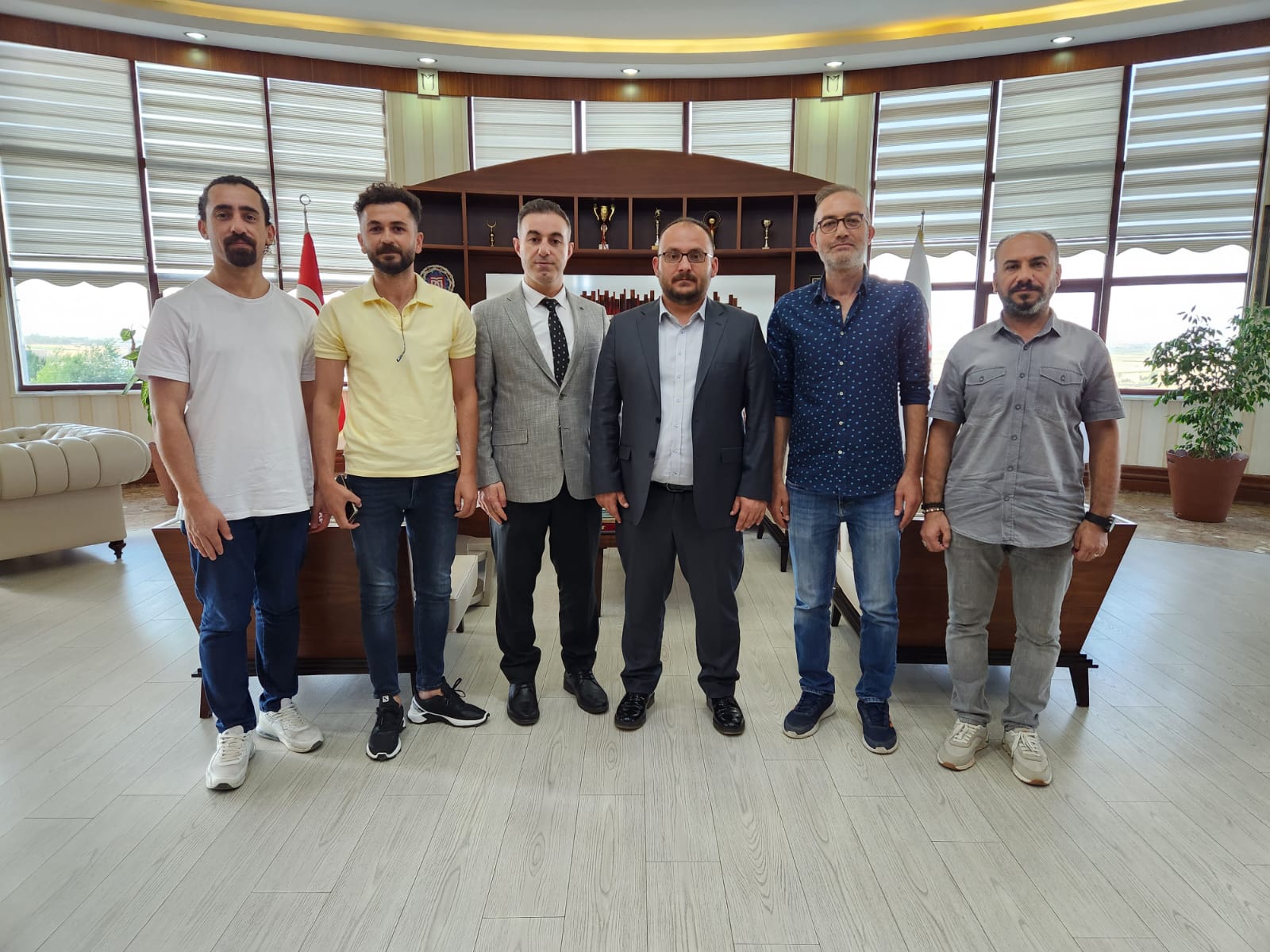 el-sanatlari-bolumunden-rektorumuze-ziyaret-3072