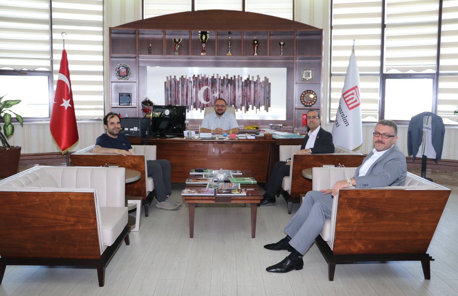 ceo-of-tigo-agriculture-inc-visits-our-rector-3147