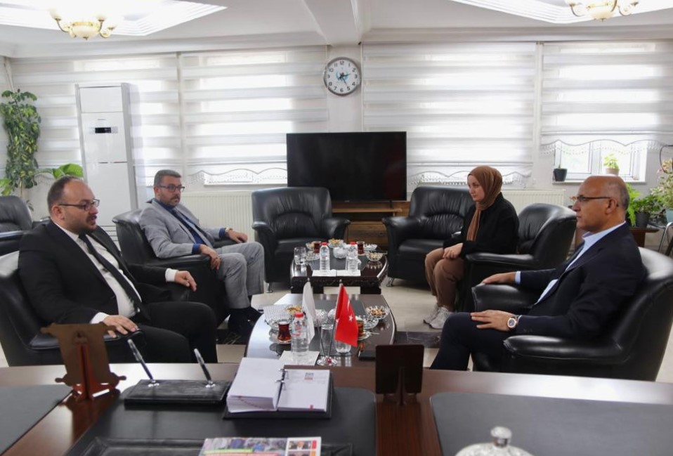 rector-prof-dr-mustafa-alican-visits-malazgirt-mayor-cengiz-altin-3237