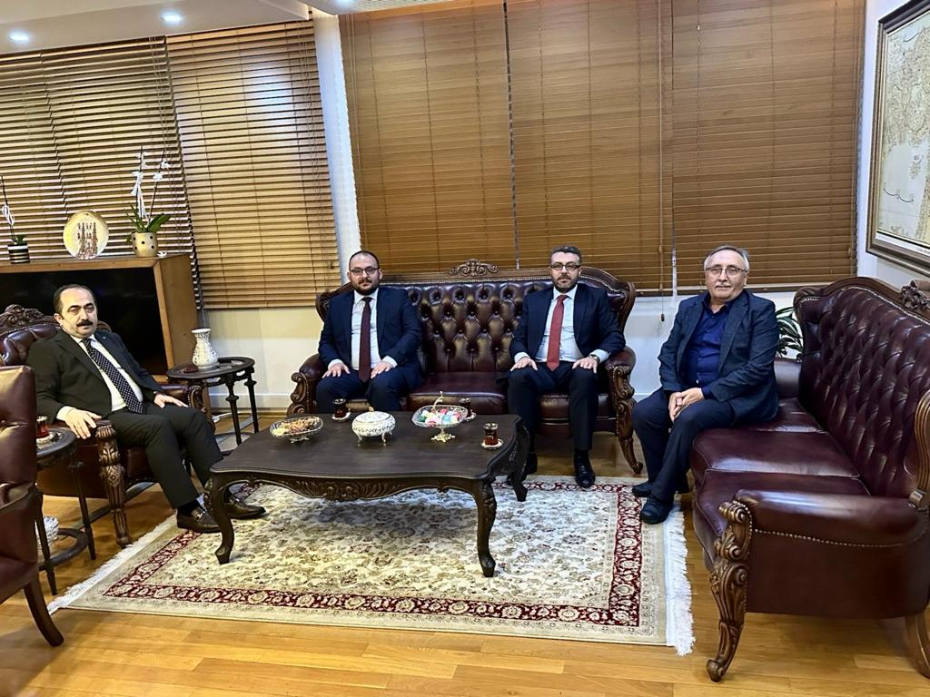 rektorumuz-prof-dr-mustafa-alican-turk-tarih-kurumunda-3432