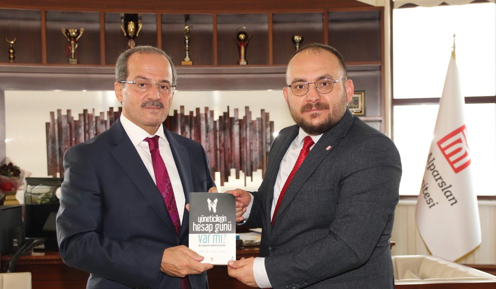 kurucu-rektorumuz-nihat-inanc-rektorumuzu-ziyaret-etti-3516