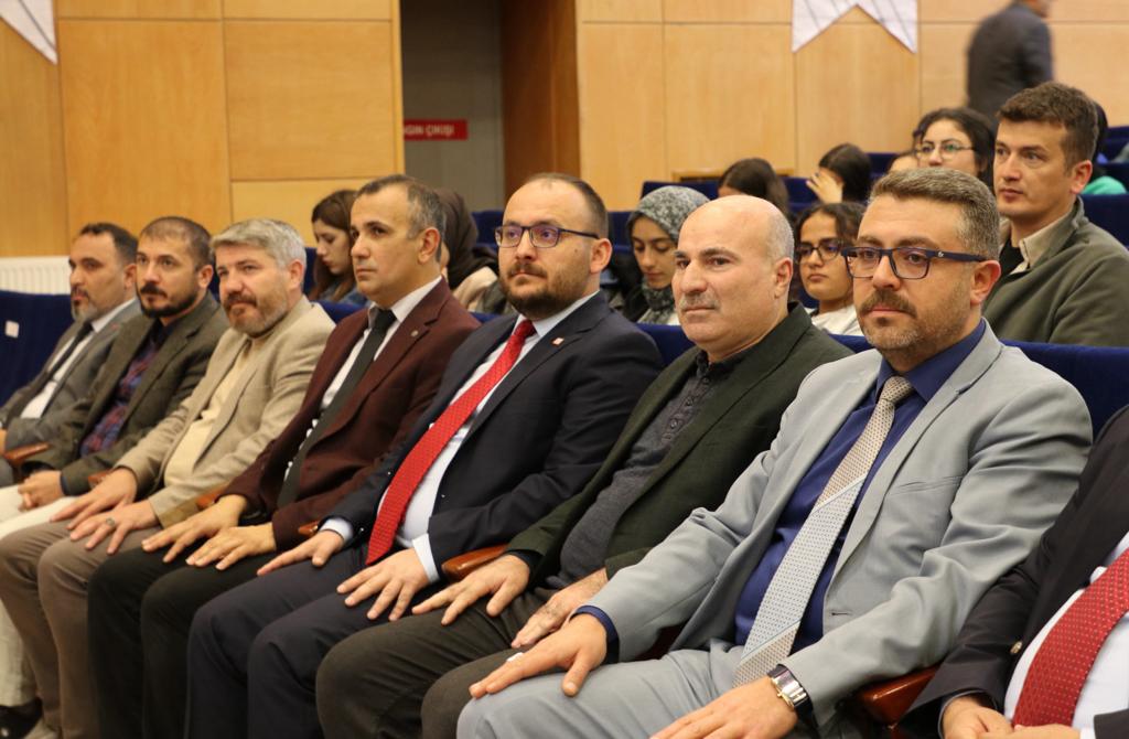 cumhuriyetimizin-100-yilina-ozel-yuzyillik-surecte-cumhuriyet-paneli-3548