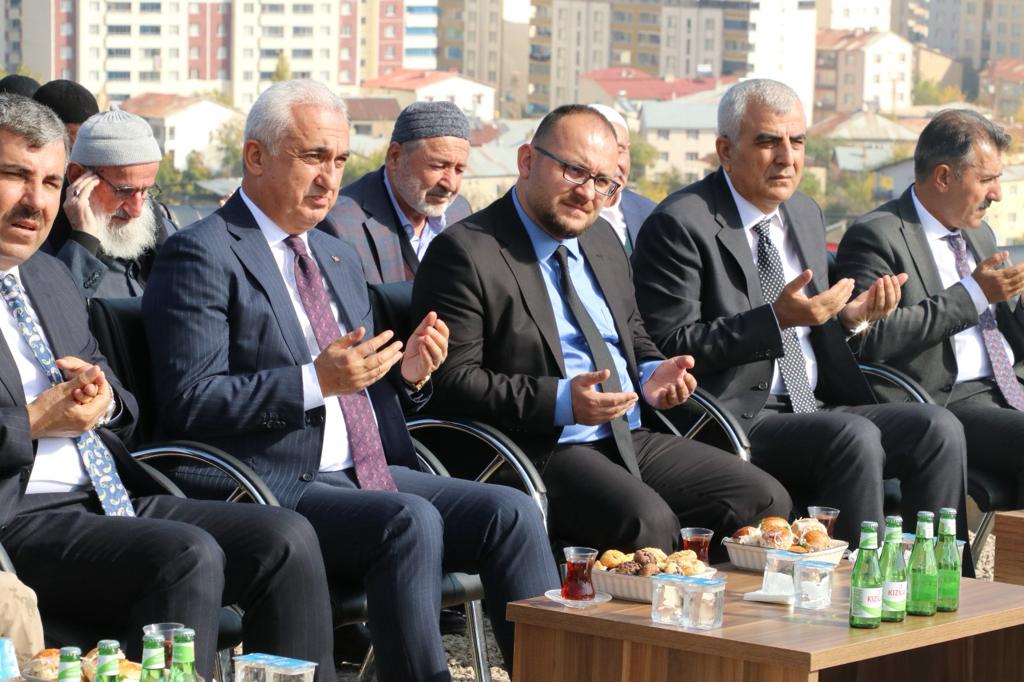 rektorumuz-prof-dr-mustafa-alican-kuran-kursu-acilisinda-3587