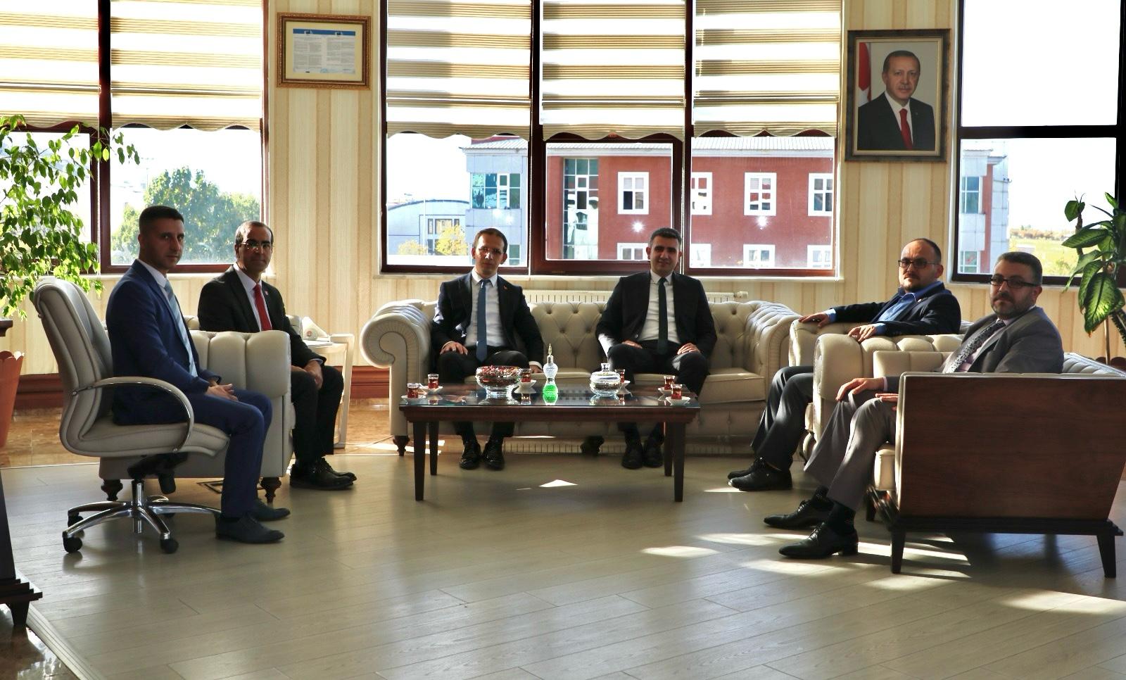 abukan-alpboga-ve-baskindan-rektorumuze-ziyaret-3604