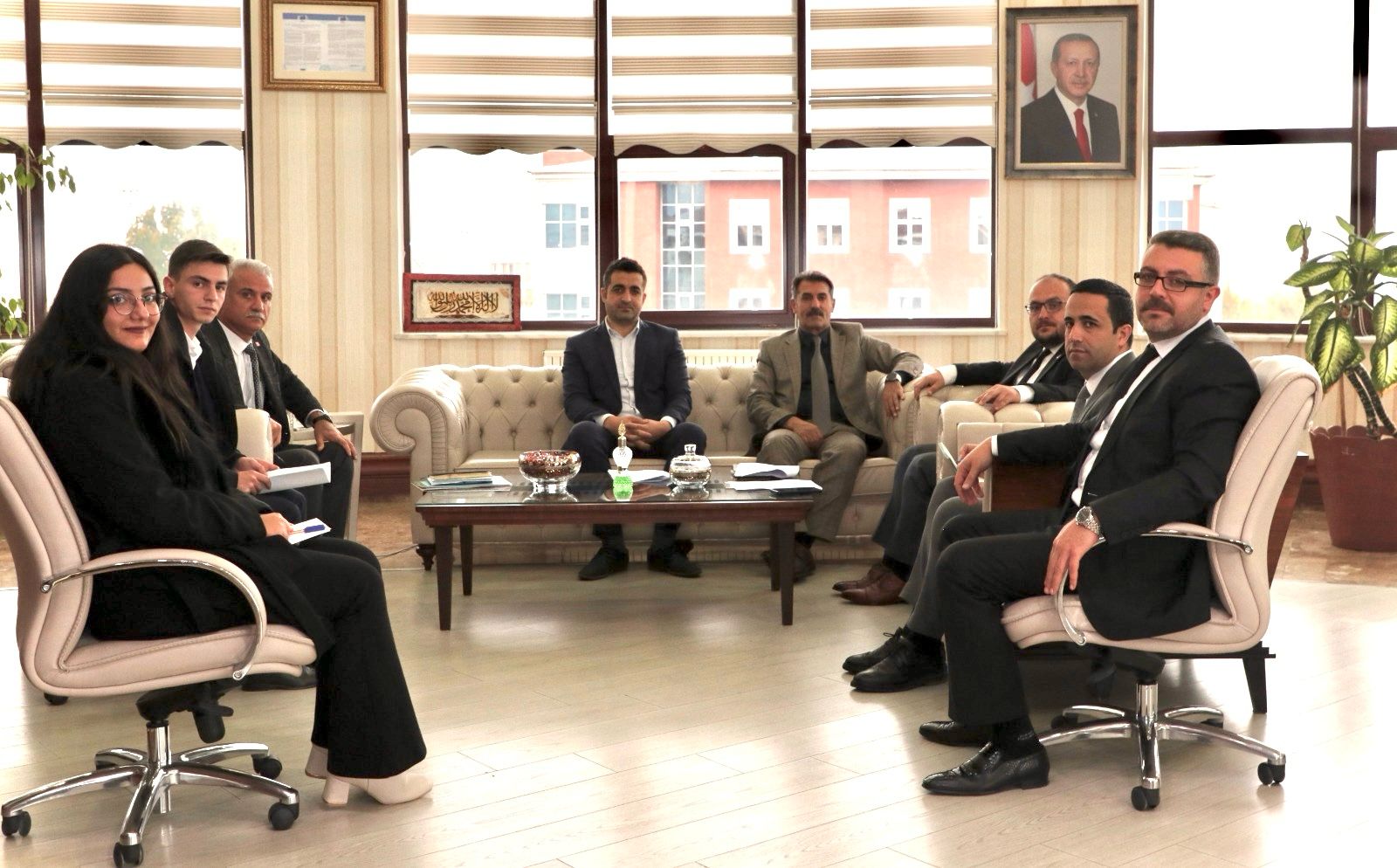 visit-from-yentur-and-his-team-to-maun-rector-3688