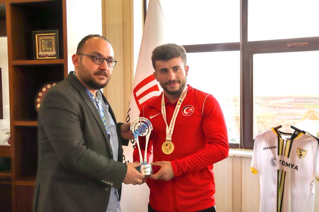 rector-prof-dr-mustafa-alican-of-mus-alparslan-university-receives-world-2nd-wrestler-ismail-culfa-at-his-office-3721