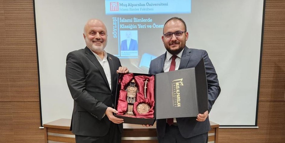 dr-vanlioglunu-universitemizde-agirladik-3736