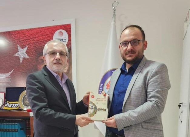 rektorumuz-iade-i-ziyaretlere-devam-ediyor-3885