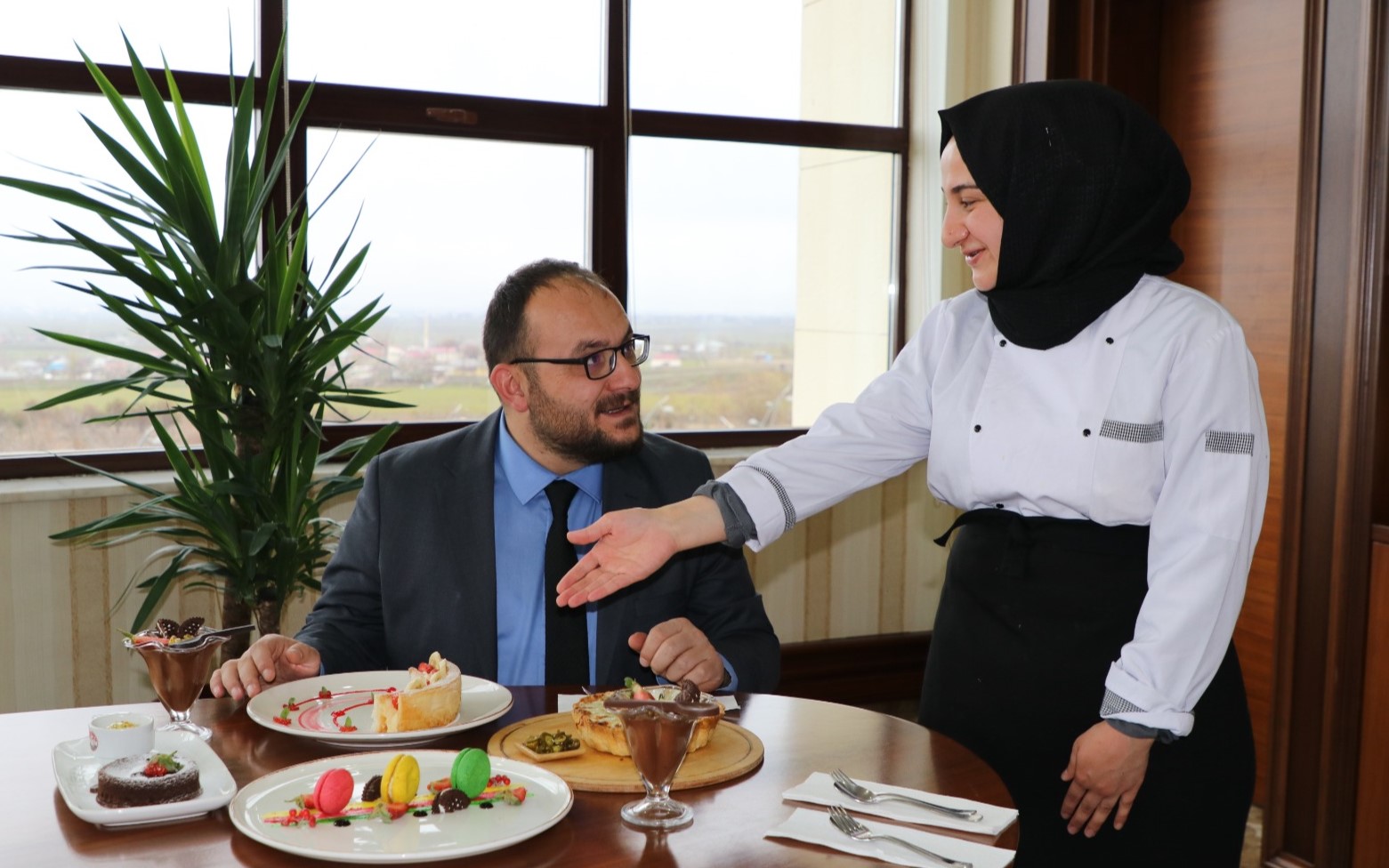 visit-to-our-rector-from-cookery-programme-students-3942