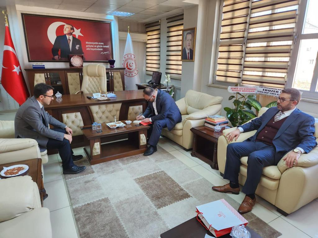 visit-to-the-provincial-directorate-of-family-and-social-services-by-our-rector-3988