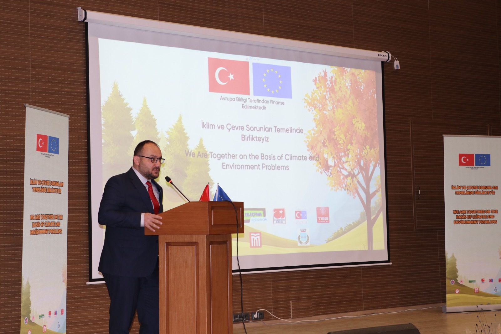 rektorumuz-iklim-ve-cevre-sorunlari-temelinde-birlikteyiz-projesinin-tanitim-toplantisina-katildi-4049