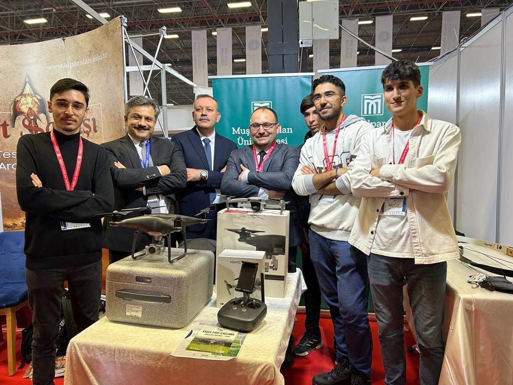 iha-standimizda-teknofest-ve-tubitak-projelerimizi-anlattik-4121