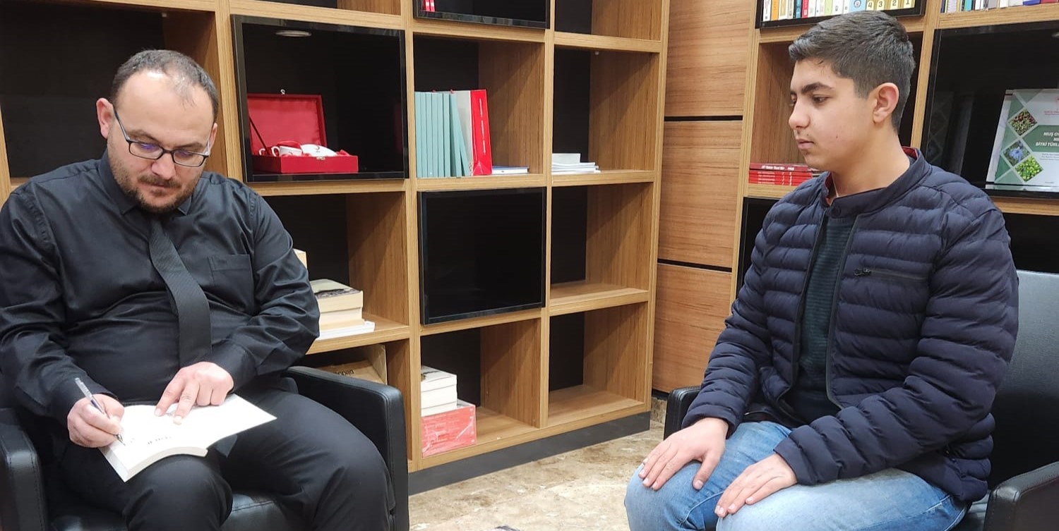 visit-to-the-rector-by-a-young-scientist-4138