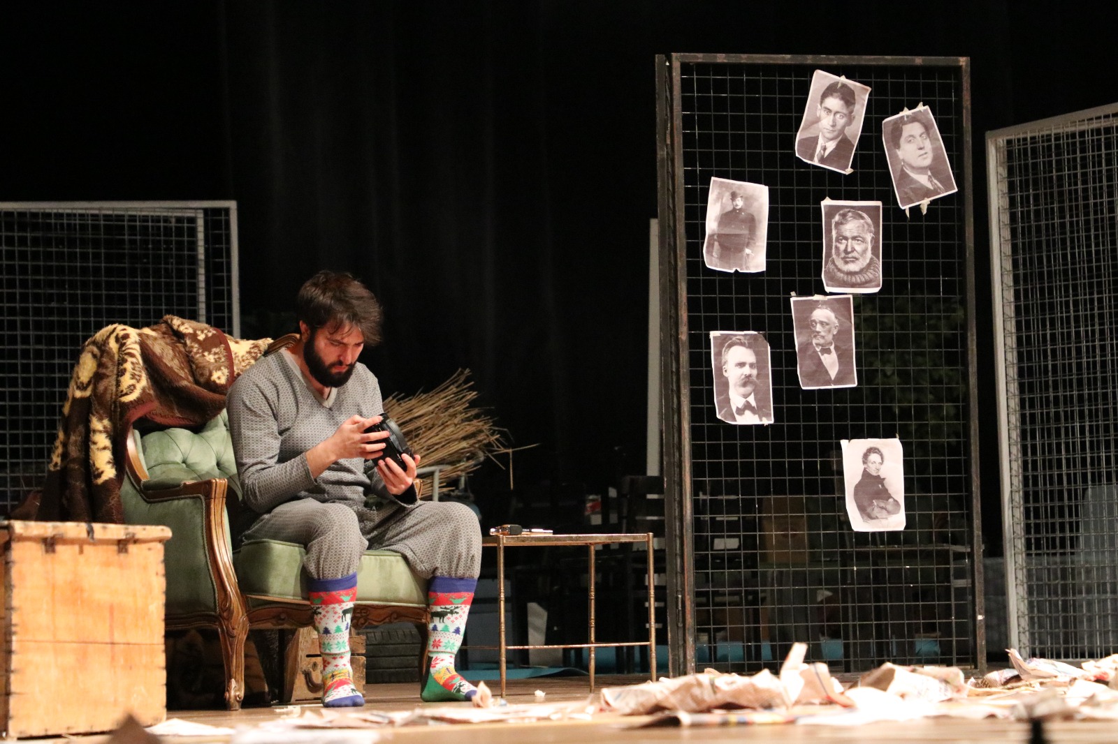 sanat-soleninin-ucuncu-gununde-nihayet-bitti-adli-oyun-sanatseverleri-buyuledi-4214