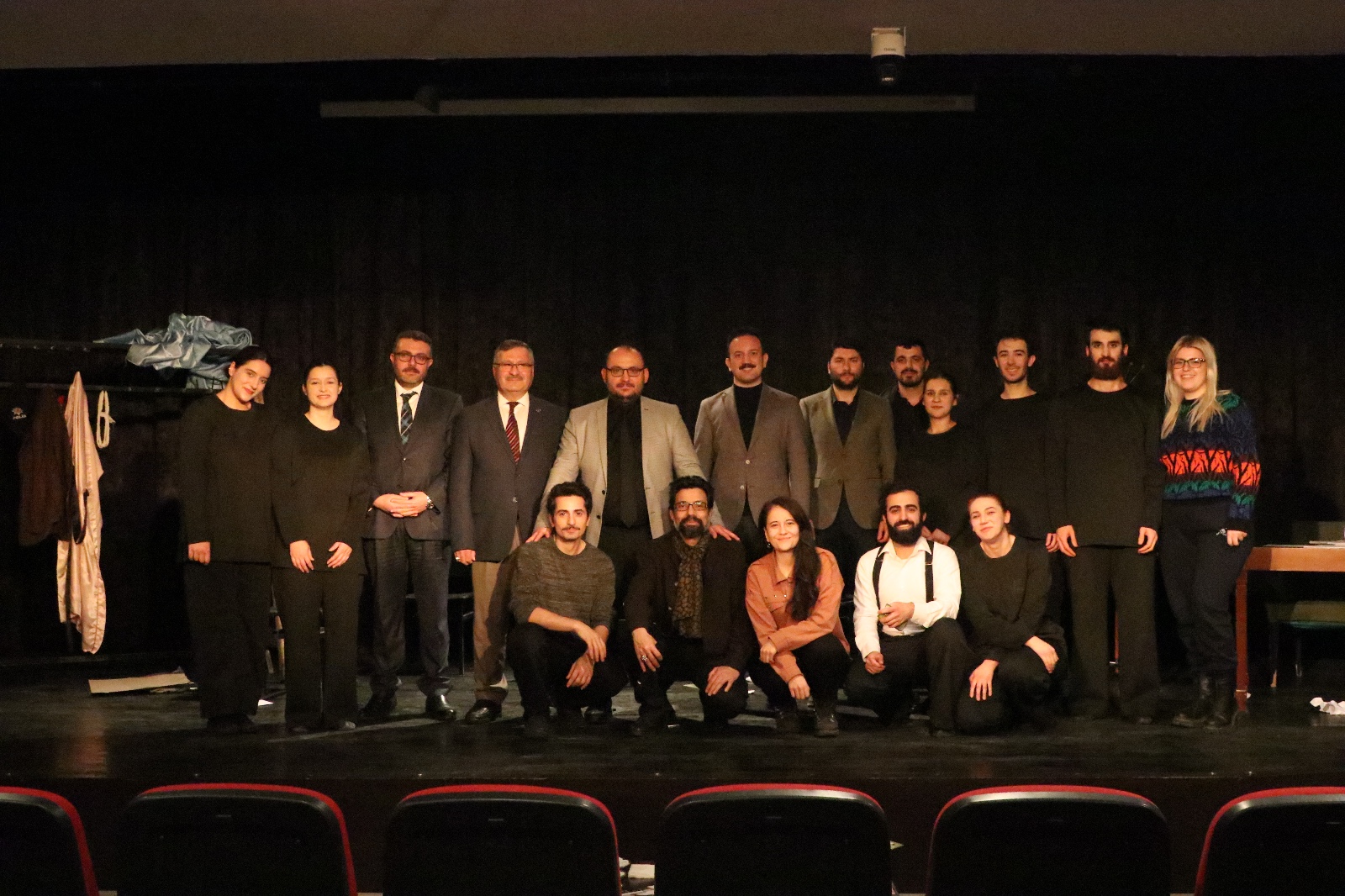 the-malazgirt-stage-of-mus-theater-days-started-with-enthusiasm-4262