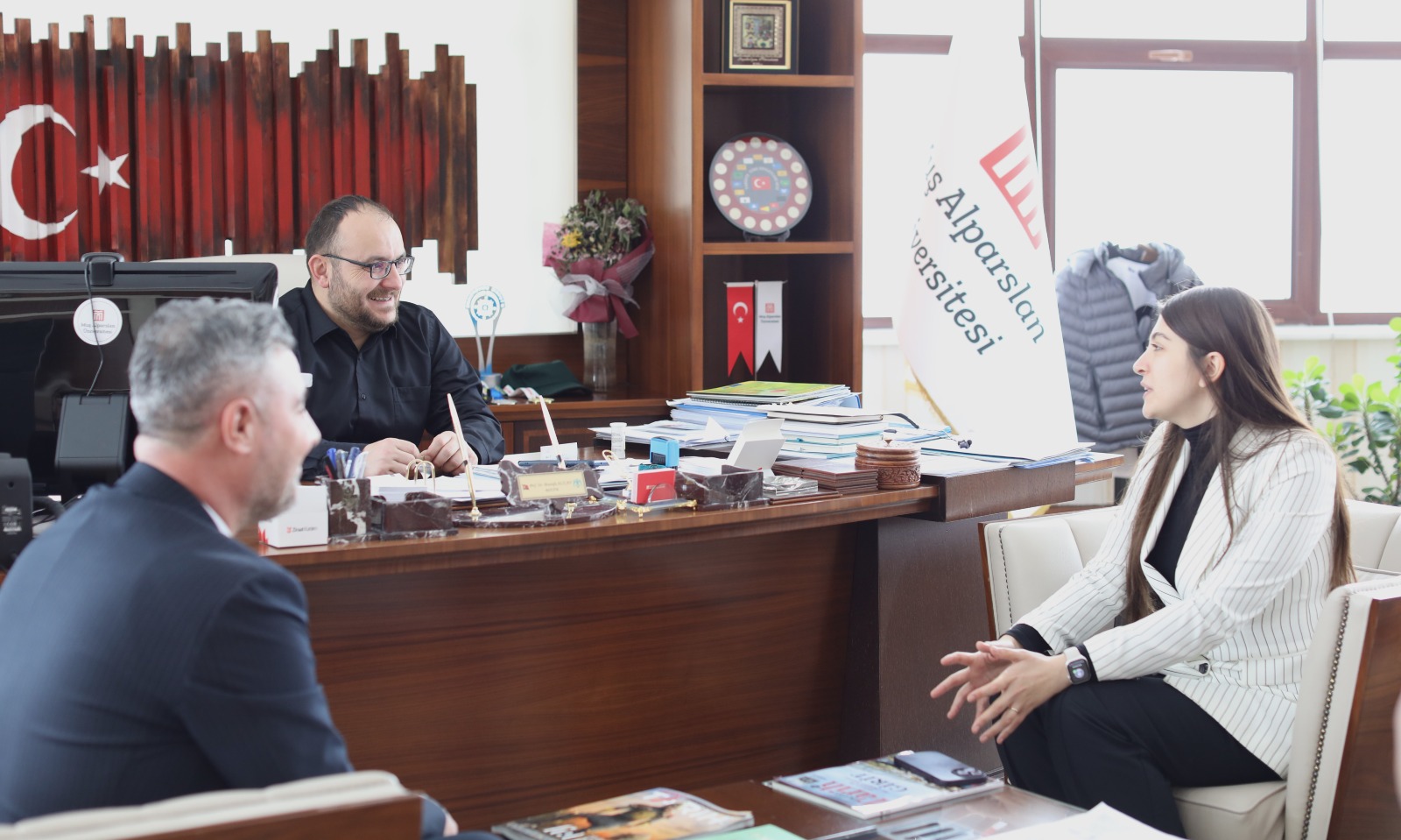 112-acil-bashekiminden-rektorumuze-ziyaret-4276