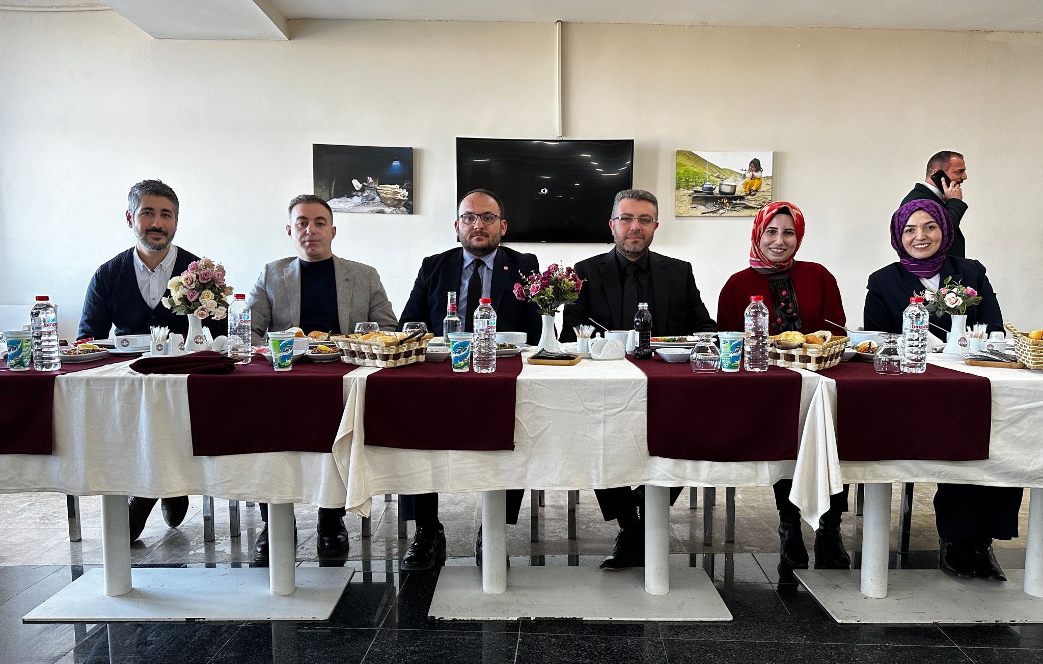 rektorumuz-sosyal-bilimler-myo-personeli-ile-bulustu-4407