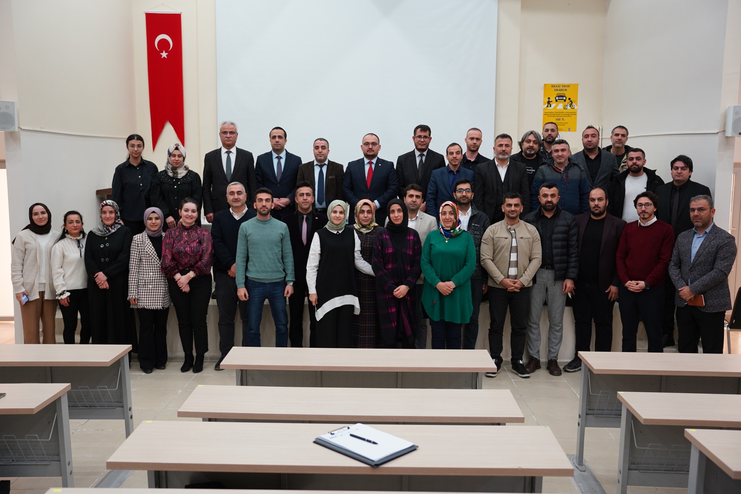 saglik-hizmetleri-meslek-yuksekokulu-akademik-kurul-toplantisi-gerceklestirildi-4416