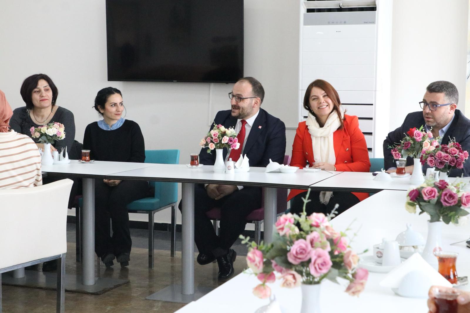 kadinlar-gunu-kutlamalari-devam-ediyor-4542