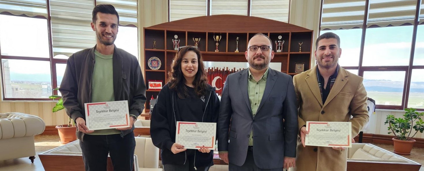 ogrencilerimizden-rektorumuze-ziyaret-4620