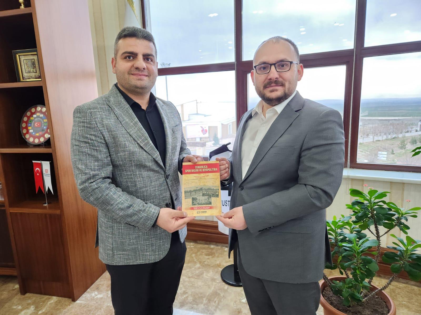 dr-karaburundan-rektorumuze-ziyaret-4630