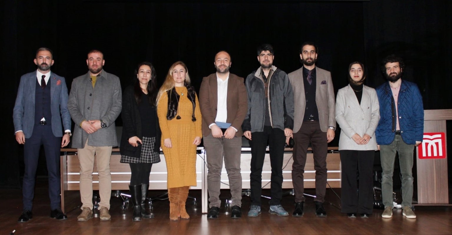 rehberlik-ve-psikolojik-danismanlik-ana-bilim-dalindan-psikolojik-danisma-sureclerine-yonelik-bilgilendirme-programi-4693