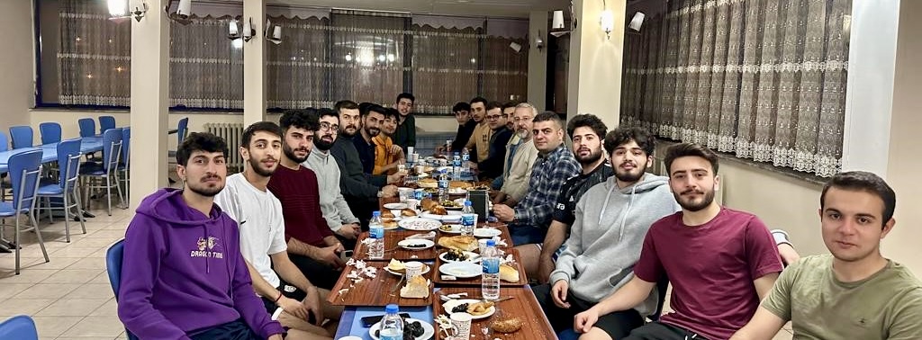 ramazan-ruhu-universitemizin-tum-birimlerinde-hissediliyor-4783