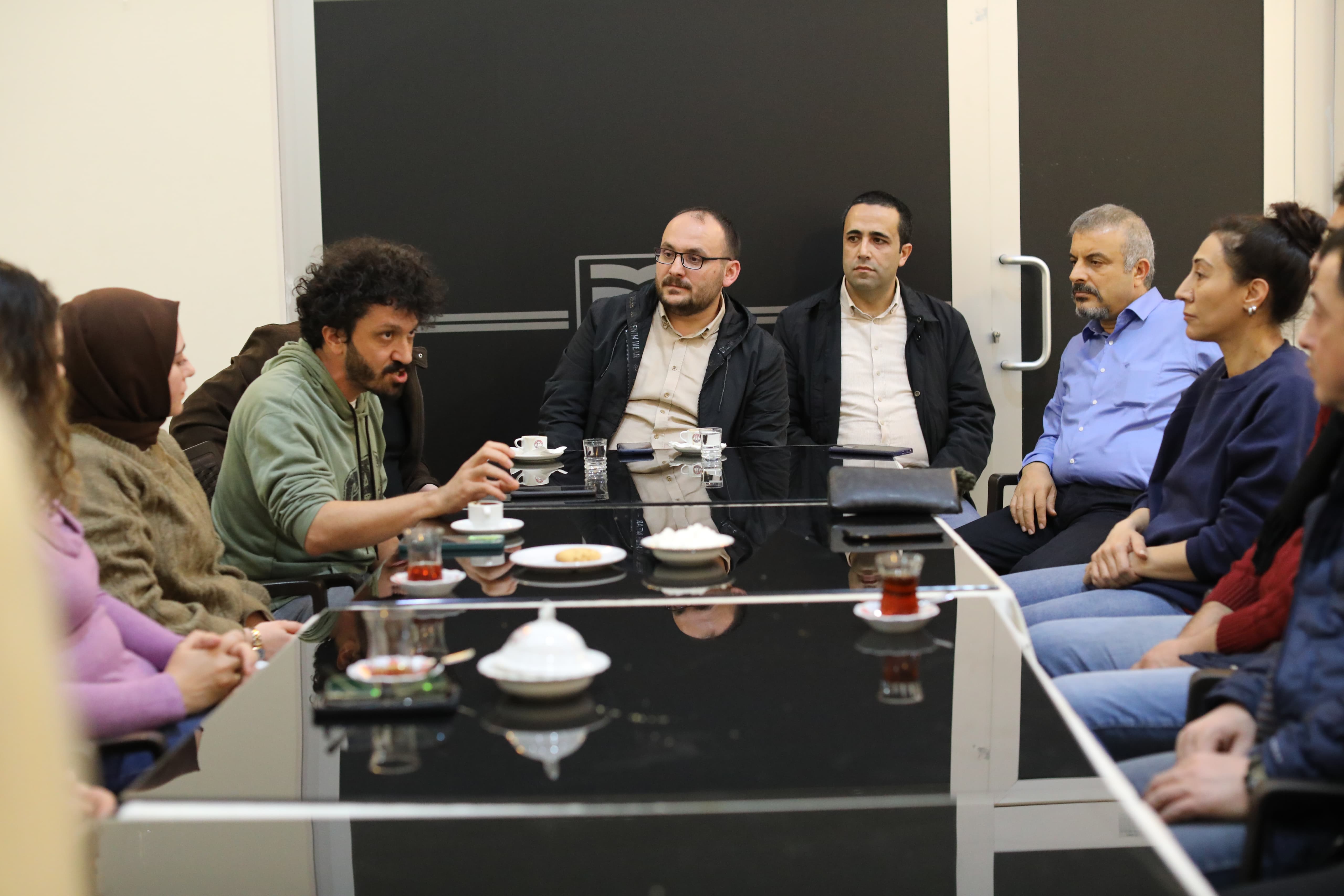 rektorumuz-malazgirt-projesi-ekip-uyeleriyle-bir-araya-geldi-4788