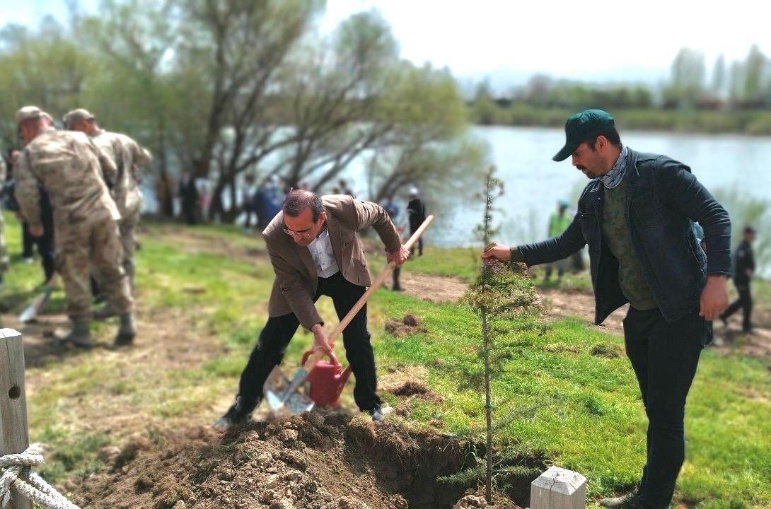 fidan-dikimi-etkinligi-duzenlendi-4873