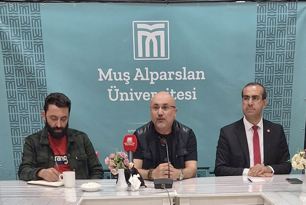 cay-bahane-sohbetlerinde-antik-donemde-sekulerizm-ve-hypatia-uzerine-analizler-4910