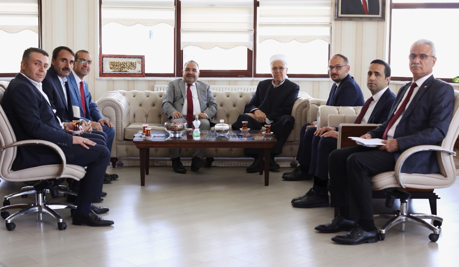 rektorumuze-ziyaretler-devam-ediyor-4926