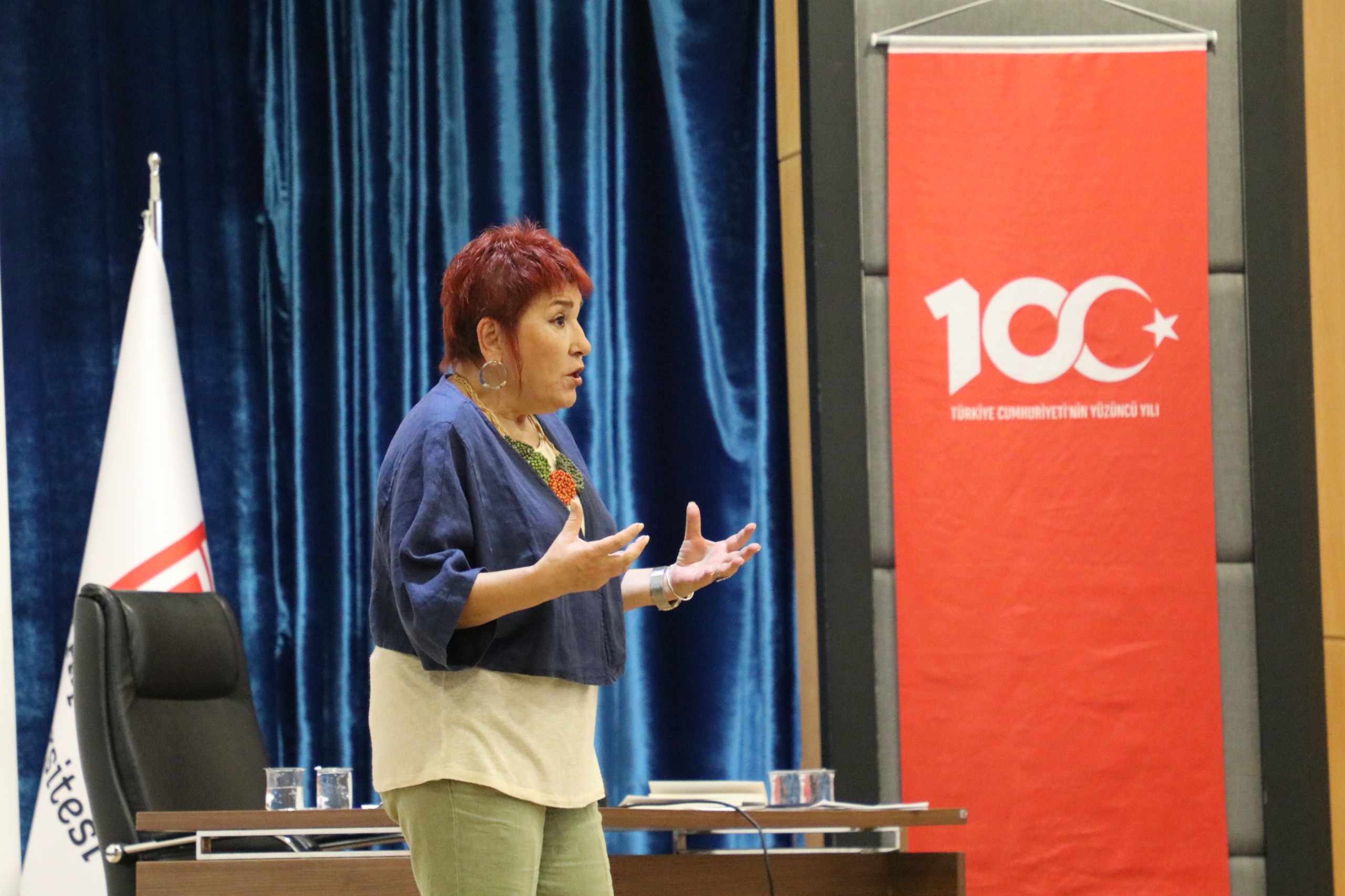 felsefe-ne-ise-yarar-konferansi-gerceklestirildi-4959