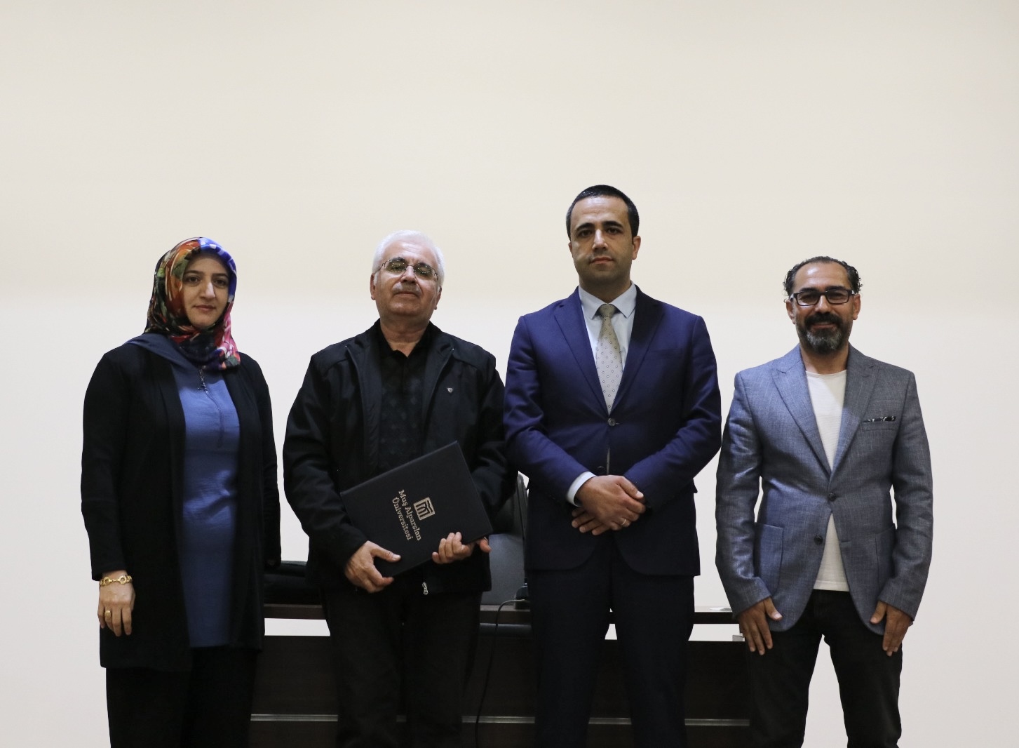 felsefedeki-edebiyat-edebiyattaki-felsefe-konferansi-gerceklestirildi-5018